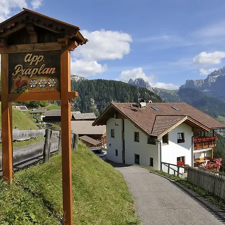 Appartments Praplan Bauernhof * Santa Cristina Val Gardena